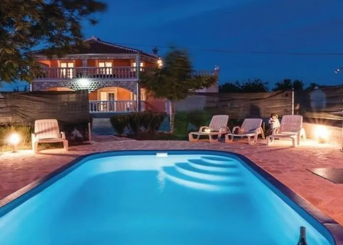 Laura Mit Pool By Interhome Apartment *