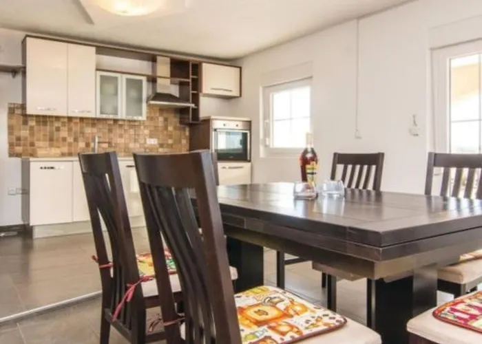 Laura Mit Pool By Interhome Apartment